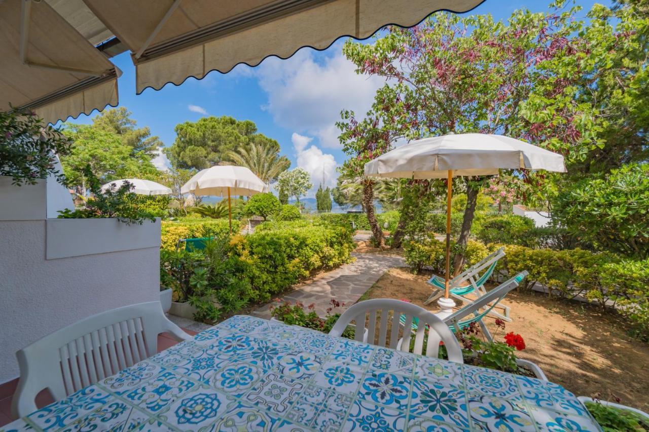 Residence Baia Delle Grazie Casa Morcone ภายนอก รูปภาพ