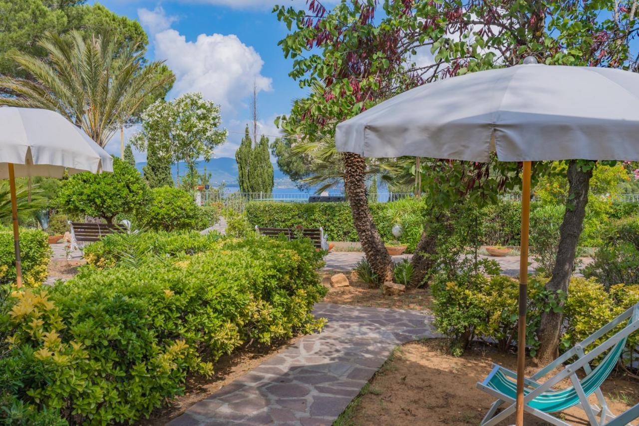 Residence Baia Delle Grazie Casa Morcone ภายนอก รูปภาพ